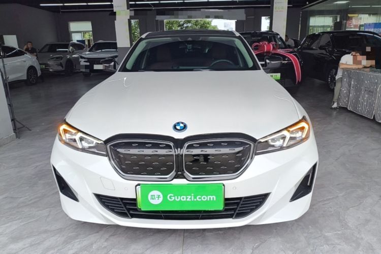 BMW i3 2024 — 2