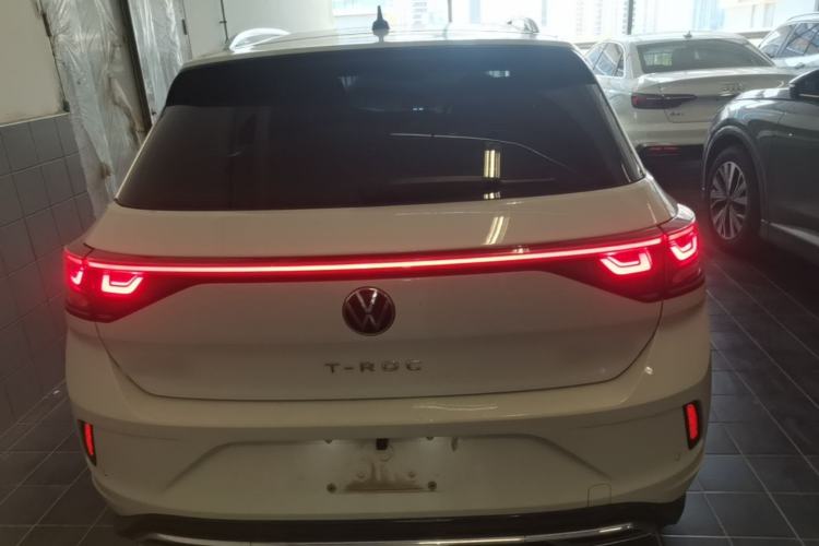Volkswagen T-ROC 2023 — 5