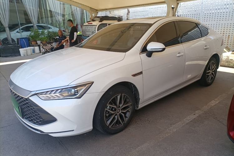 BYD Qin Plus 2023 — фото 1