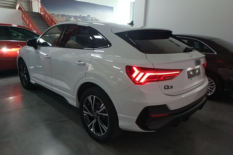 Audi Q3 2023 — 4