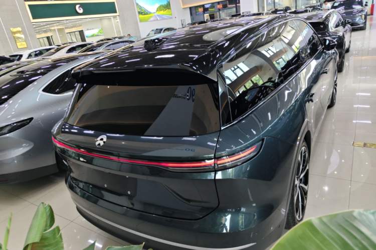 NIO ES8 2023 — 5