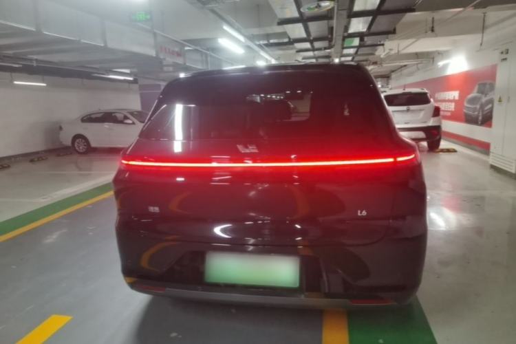 Li Auto L6 2025 — 5