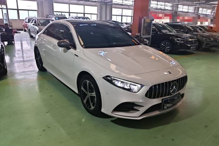 Mercedes-Benz A 200 L 2022 — 3
