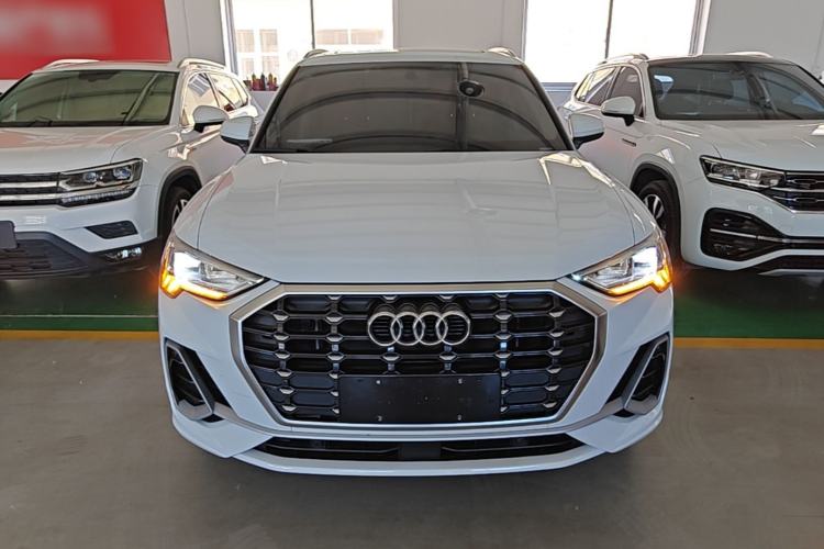 Audi Q3 2020 — 2