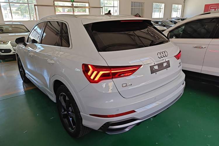 Audi Q3 2020 — 4