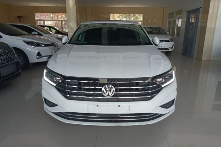 Volkswagen Sagitar 2020 — 2