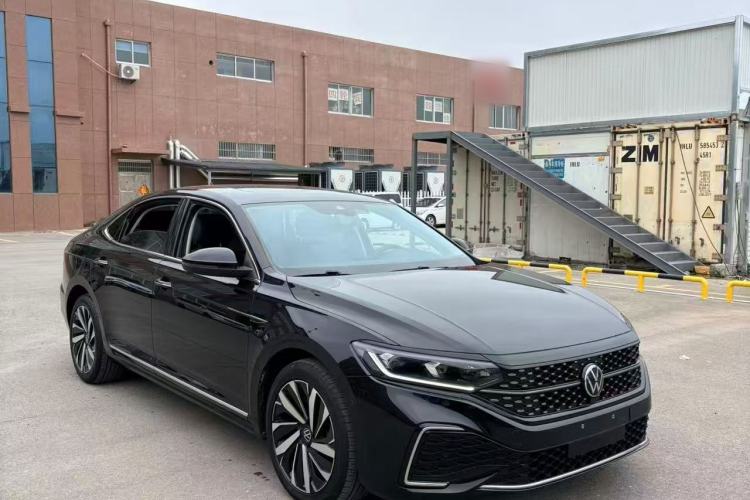 Volkswagen Passat 2022 — 3