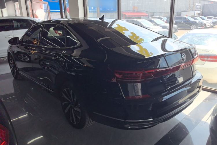 Volkswagen Passat 2022 — 4