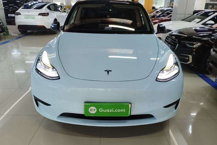 Tesla Model Y 2022 — 2