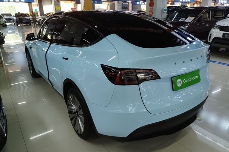 Tesla Model Y 2022 — 4