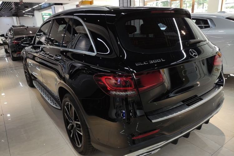 Mercedes-Benz GLC 300 L 2021 — фото 4