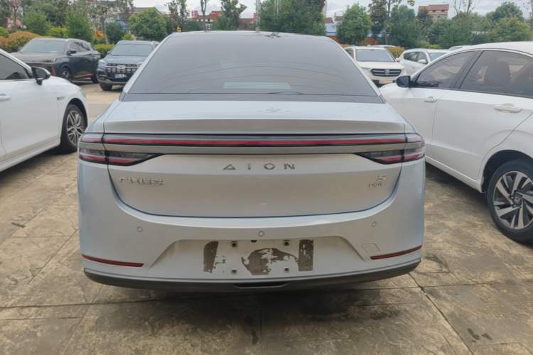 AION S Plus 2021 — 5