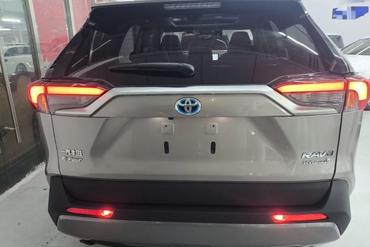Toyota RAV4 2020 — 5