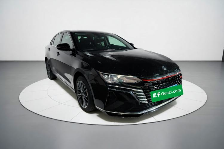 DongFeng Yixuan MAX 2023 — 3