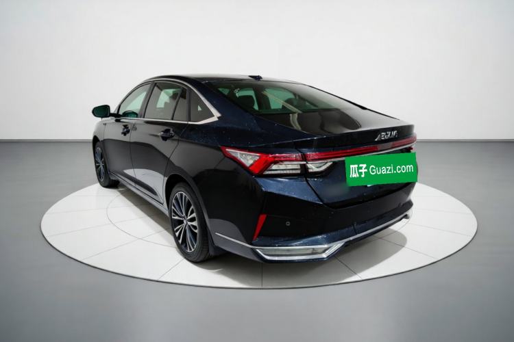 DongFeng Yixuan MAX 2023 — 4