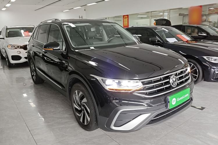 Volkswagen Tiguan L 2022 — фото 3