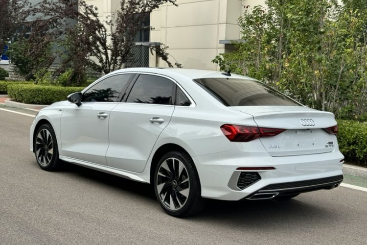 Audi A3L 2023 — 4