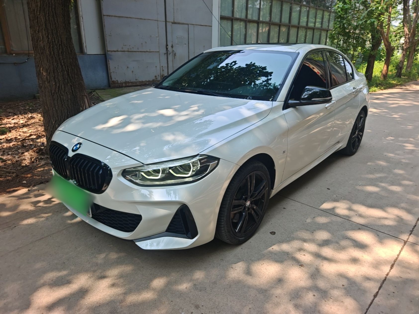 BMW 125i 2021 — фото 1