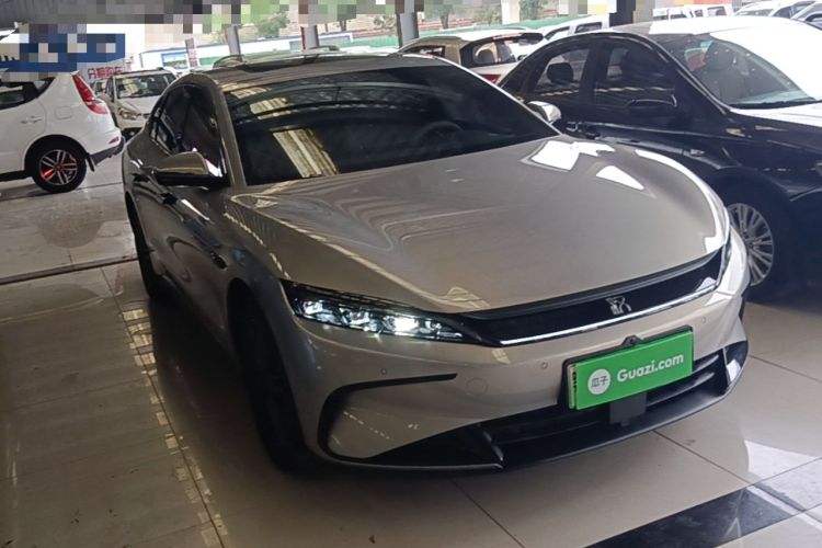 BYD Han 2025 — 3