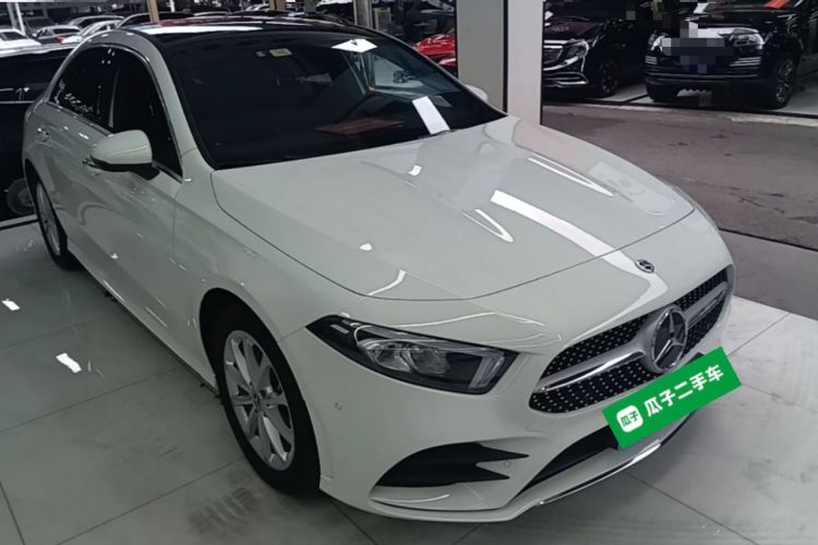 Mercedes-Benz A 200 L 2021 — фото 3