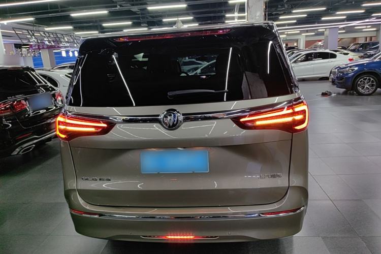 Buick GL8 2023 — 5