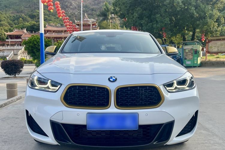 BMW X2 2023 — 2