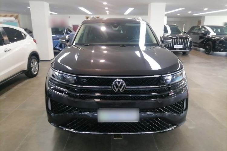 Volkswagen Tavendor 2023 — 2