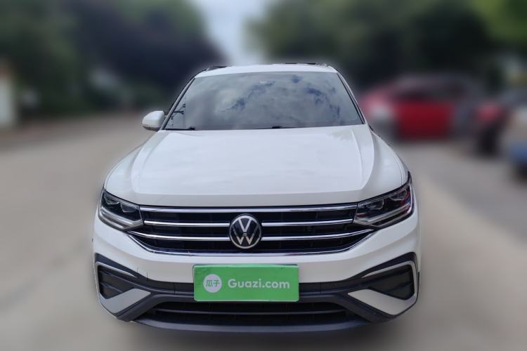 Volkswagen tiguan l 2022 — фото 2