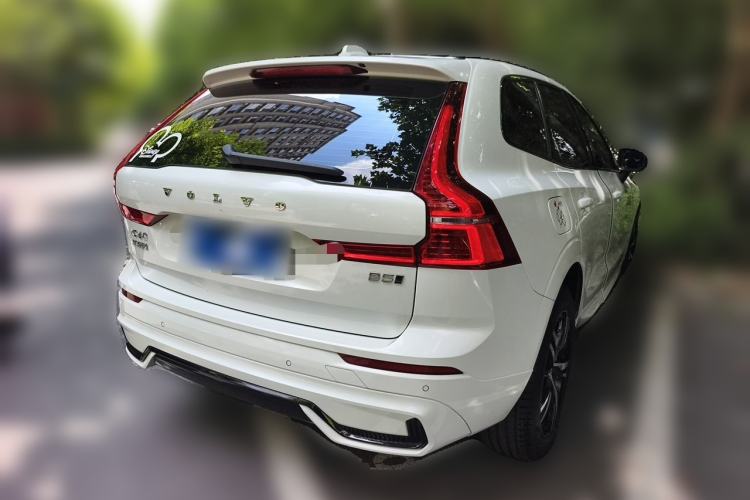 Volvo xc60 2022 — фото 4