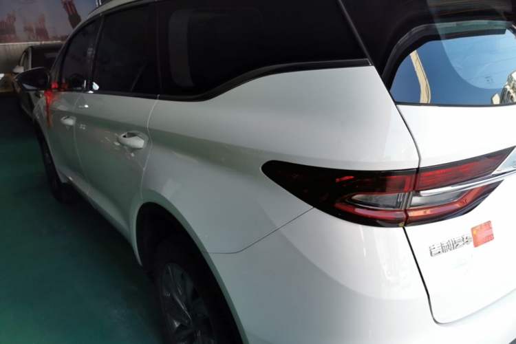 Geely Jiajie 2021 — 4