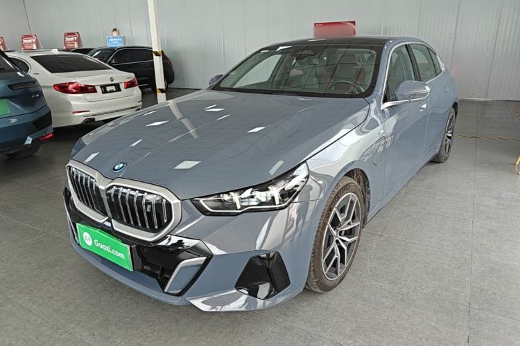 BMW i5 2024 — фото 1