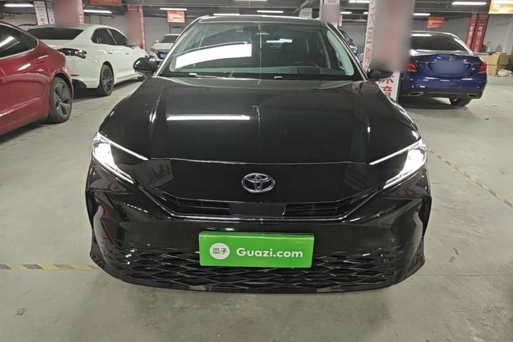 Toyota Camry 2024 — 2