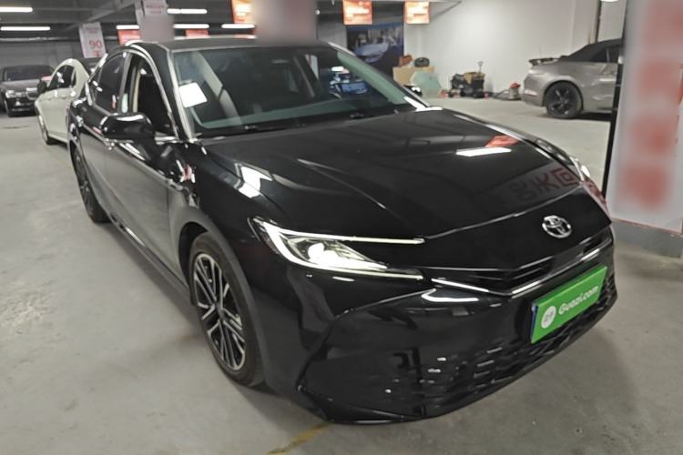 Toyota Camry 2024 — 3