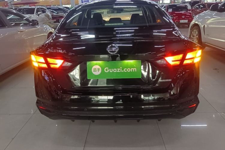 Nissan Altima 2021 — 5