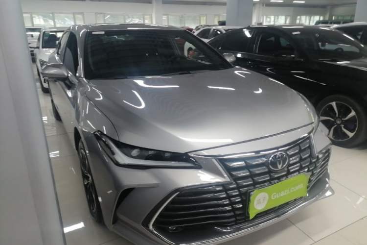 Toyota Avalon 2022 — 3