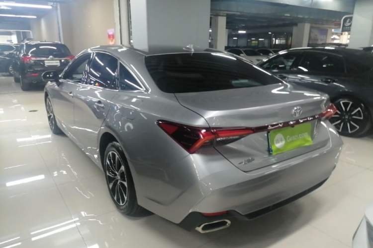 Toyota Avalon 2022 — 4