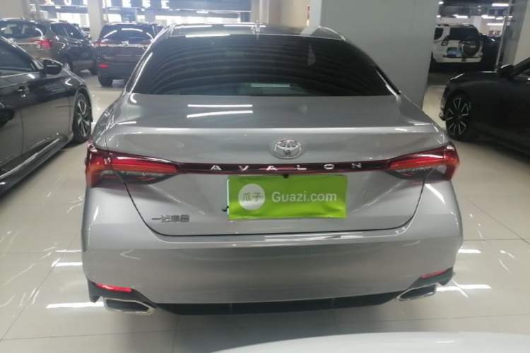 Toyota Avalon 2022 — 5