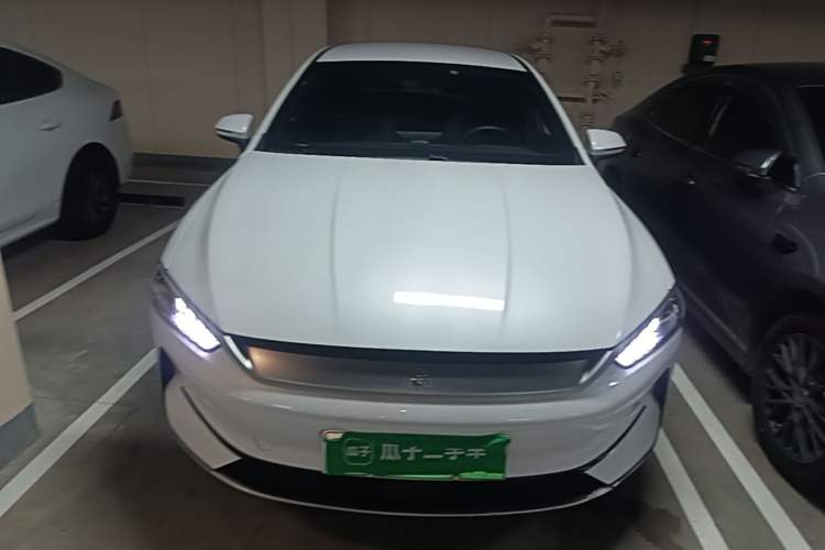 BYD Qin PLUS 2023 — фото 2