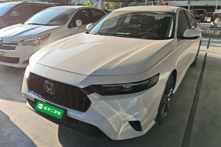 Honda Accord 2025 — фото 1