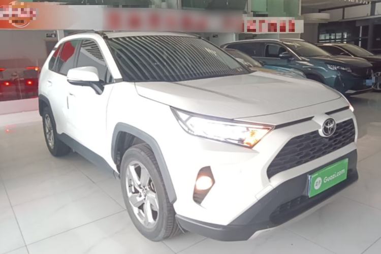 Toyota RAV4 2021 — 3