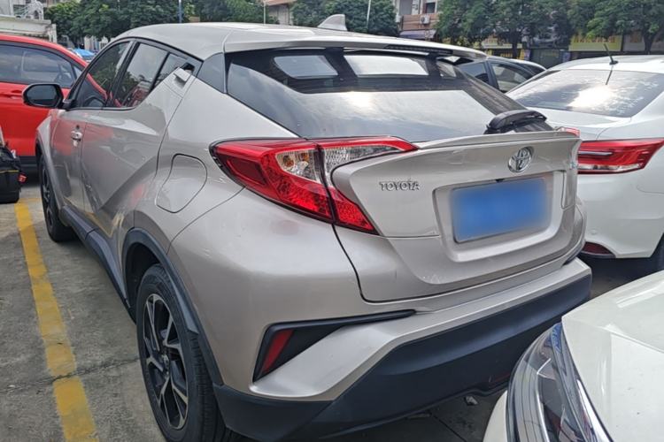 Toyota C-HR 2020 — 4
