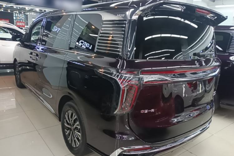 Hongqi HQ9 PHEV 2024 — 4