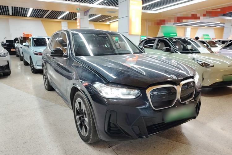 BMW iX3 2023 — 3