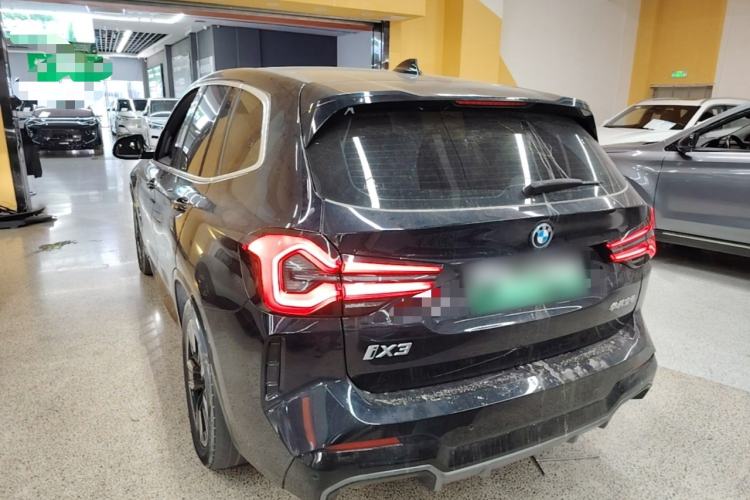 BMW iX3 2023 — 4