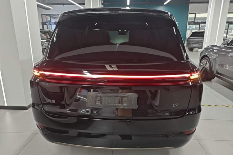 Li Auto L9 2025 — 5