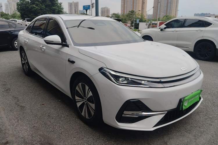 Geely Galaxy A7 2025 — 3
