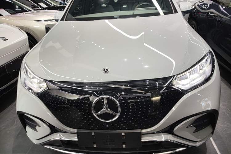Mercedes-Benz EQE SUV 350 2024 — 2
