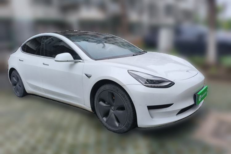 Tesla Model 3 2020 — 3