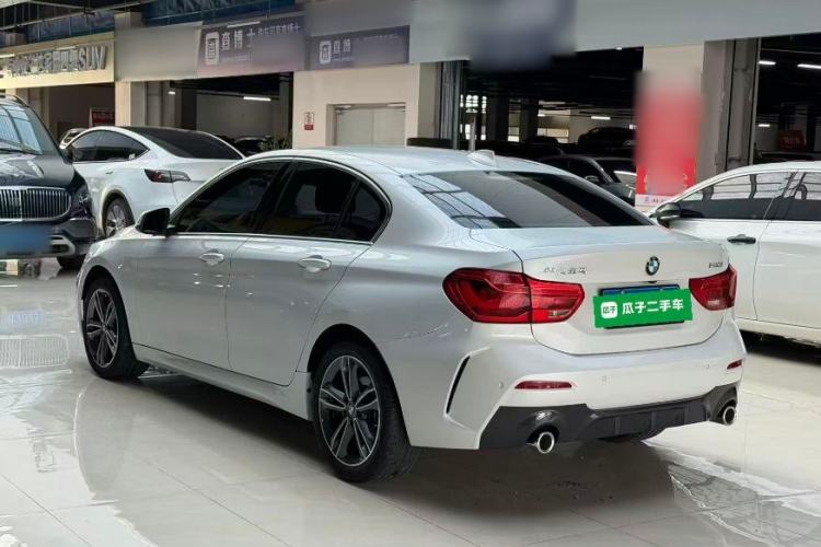 BMW 120i 2021 — 4