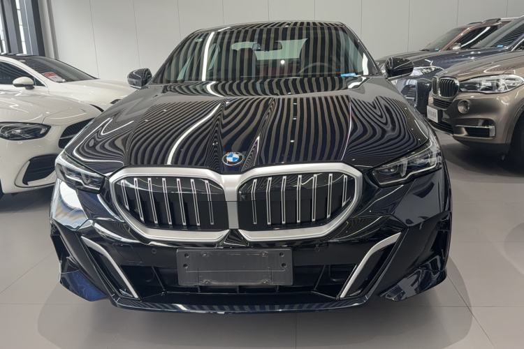 BMW 530Li 2025 — 2